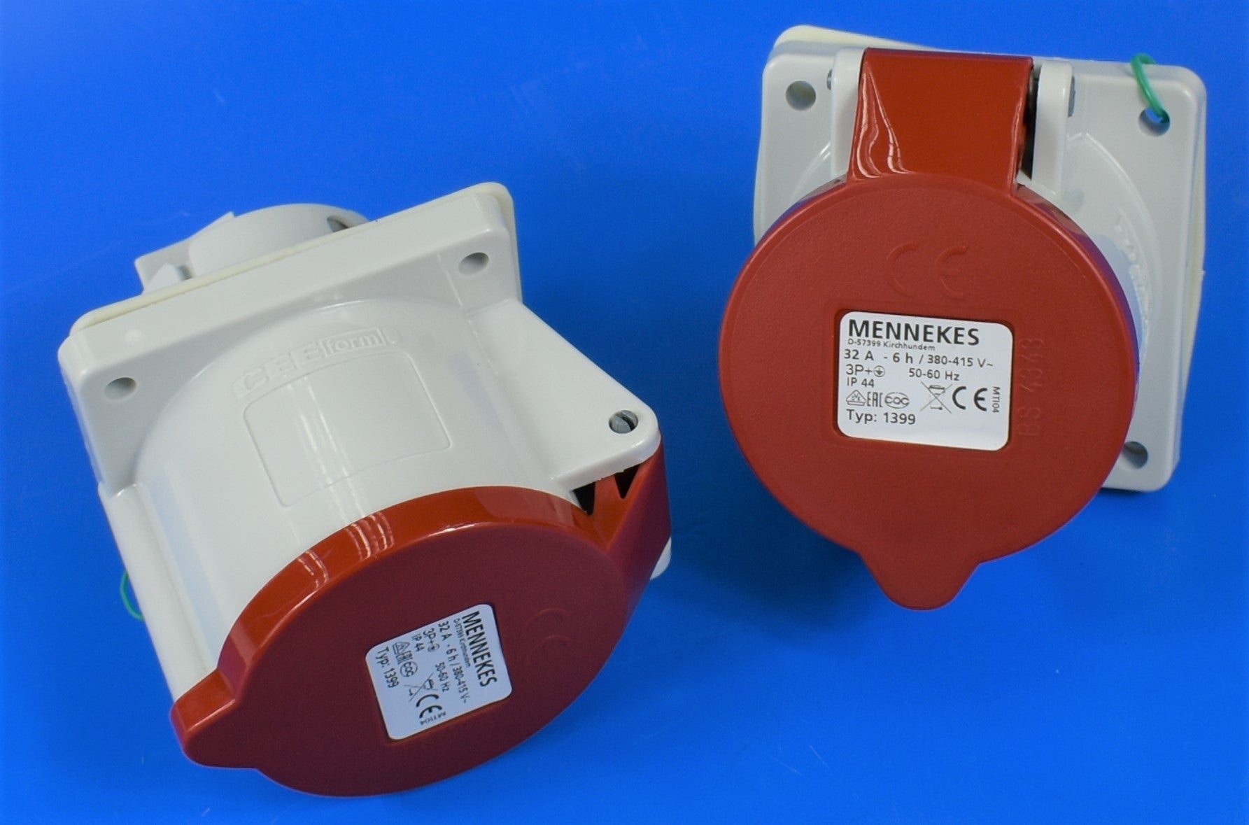MENNEKES RECEPTACLE 1390/ 1398/ 1399; PANEL MOUNT, 16A-4P-415V/ 32A-4P-230V/ 32A-4P-415V, IP44