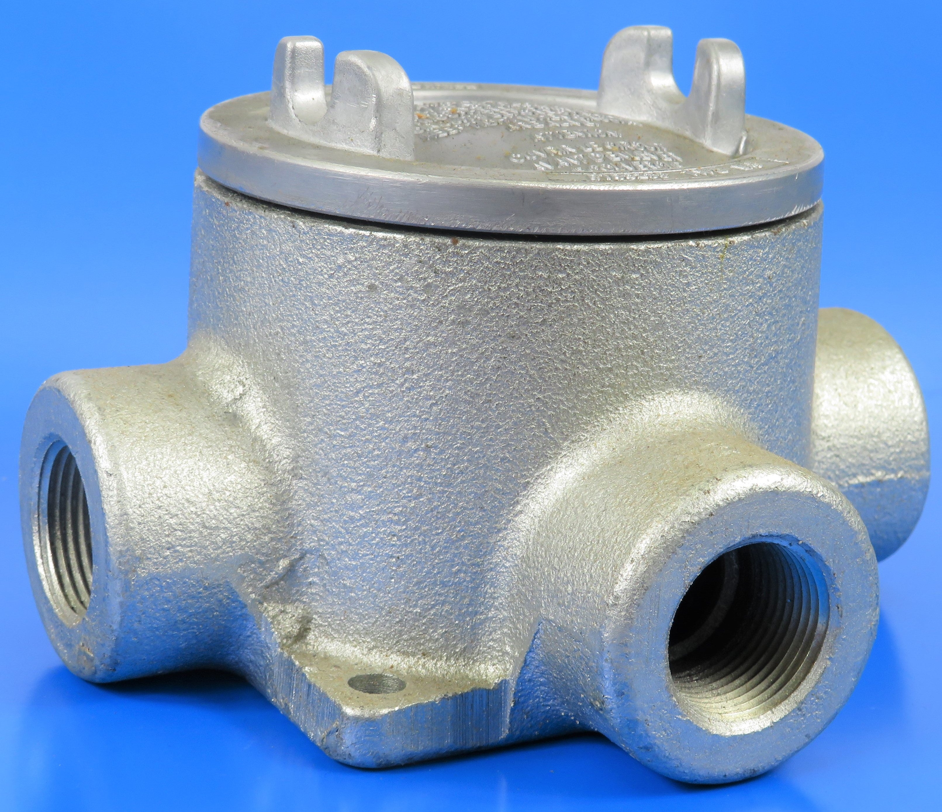 CROUSE-HINDS/ EATON NEC EX 导管插座盒,盖直径 3"、EABT16(1/2")、EABT26 (3/4")、EABX16 (1/2")