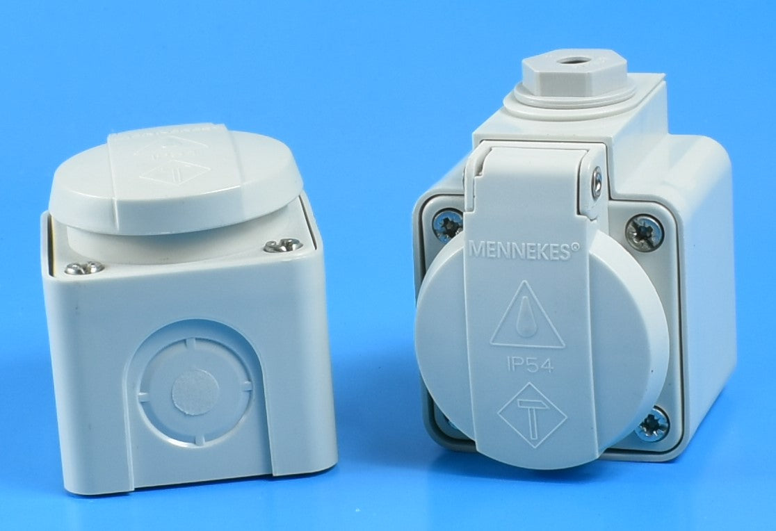 MENNEKES RECEPTACLE 10081, WALL MOUNT, 16A-2P+E, 230V, IP44
