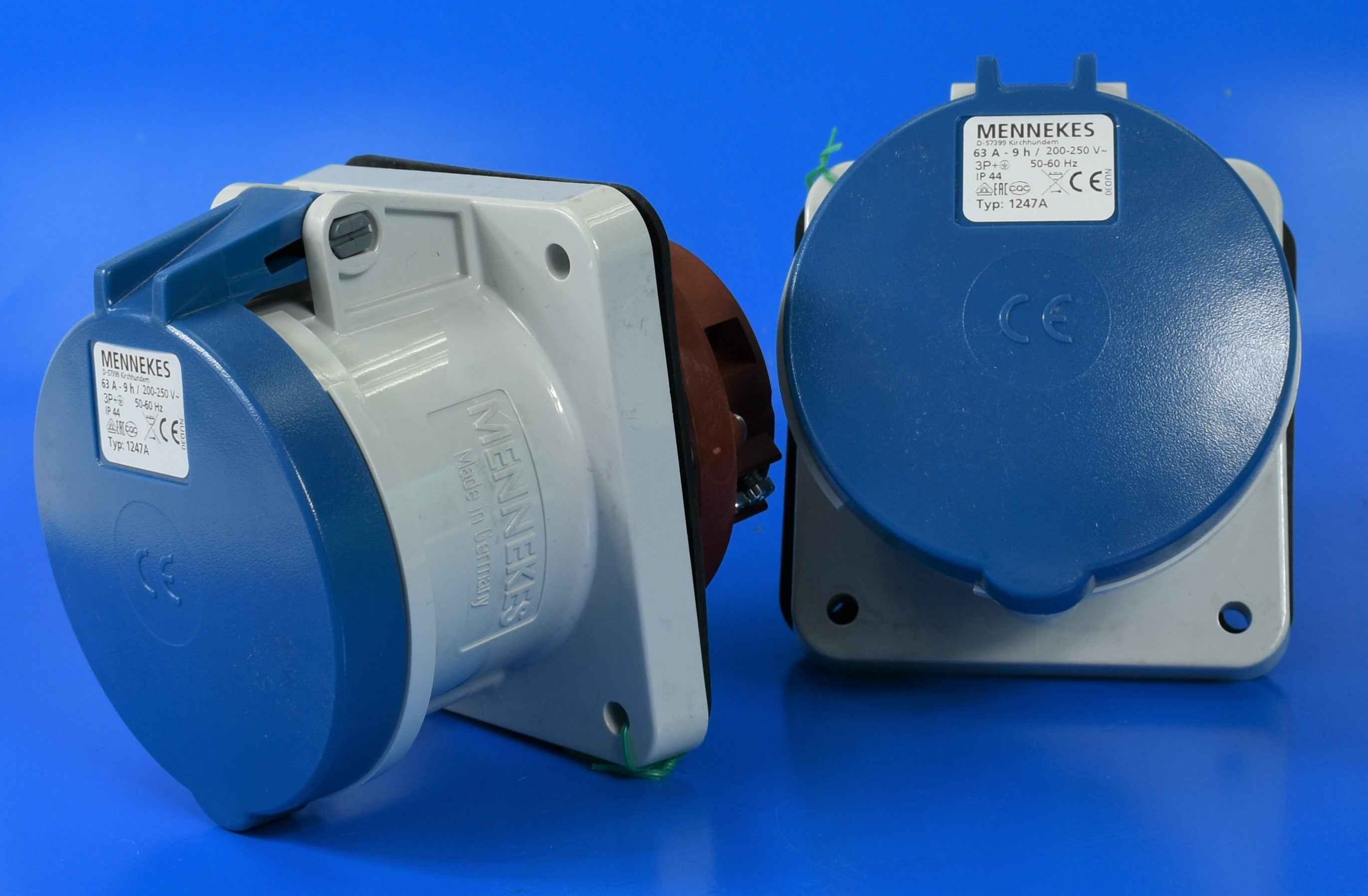 曼尼克斯插座 1247/ 1248/ 1252/ 1261;面板 MT, 63A-4P-230V/ 63A-4P-415V/ 63A-5P-415V/ 63A-3P-230V, IP44