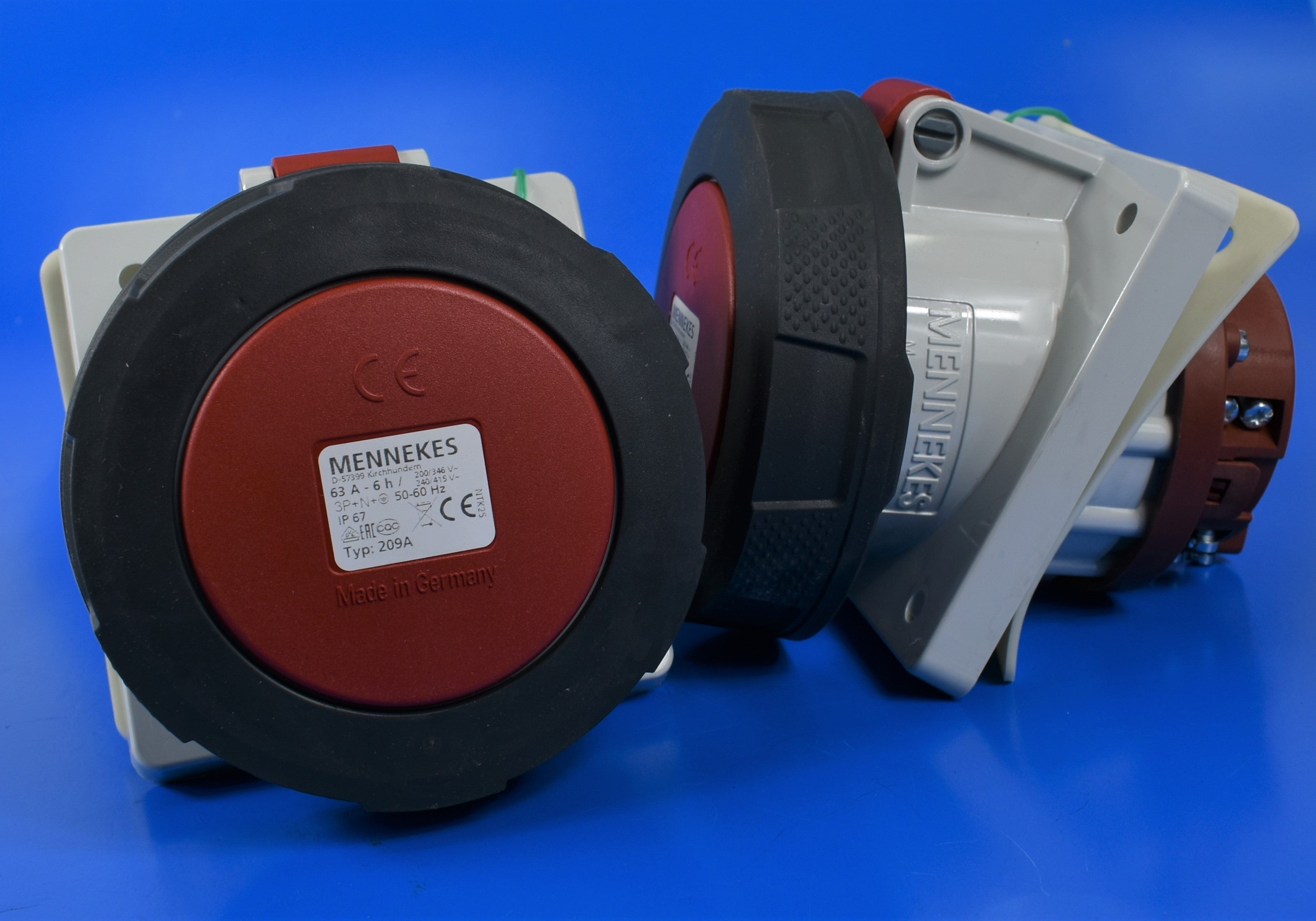 Mennekes 插座 209 插座;面板安装,63A-5P-415V,IP67