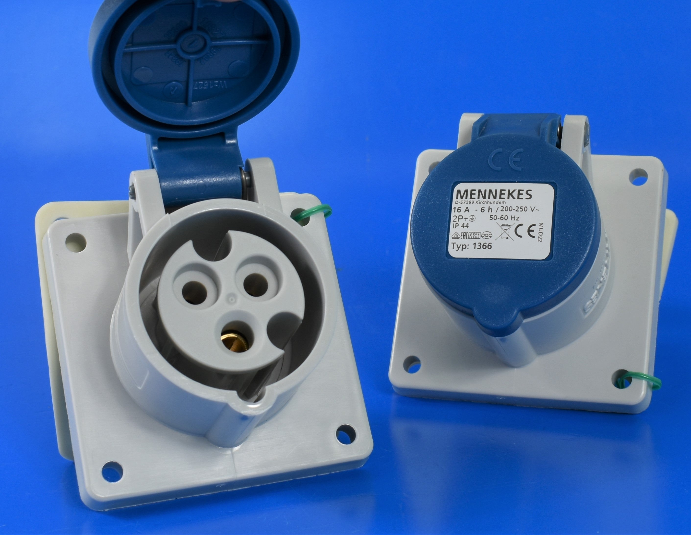 MENNEKES RECEPTACLE 1366/ 1385, PANEL MOUNT, 16A-3P-230V/ 32A-4P-415V, IP44