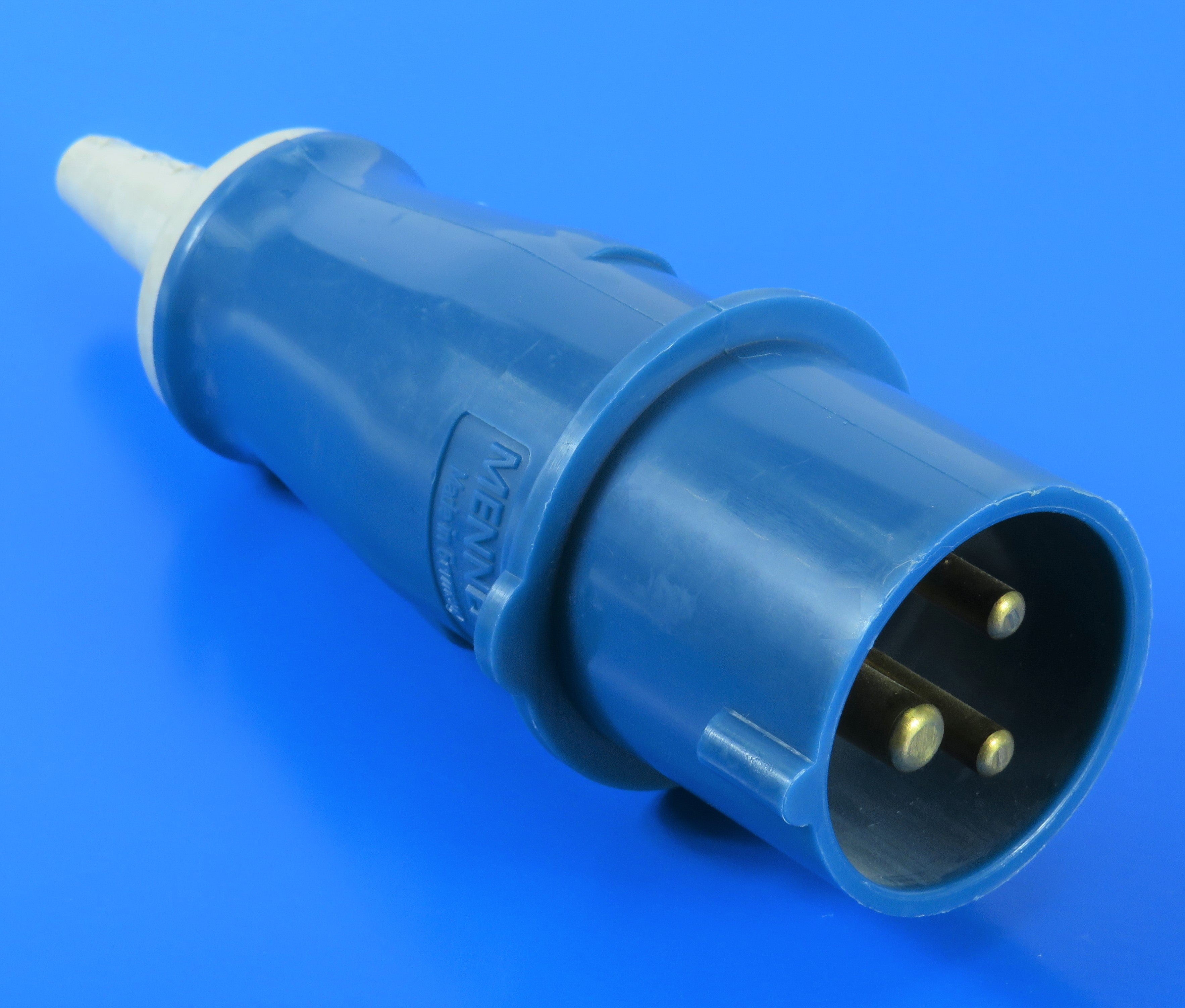 MENNEKES PLUG 248G/ 741G/ 744G; W.GROMMET, SCREW TERMINALS, 16A-3P-230V/ 16A-7P-230V/ 32A-7P-415V, IP44