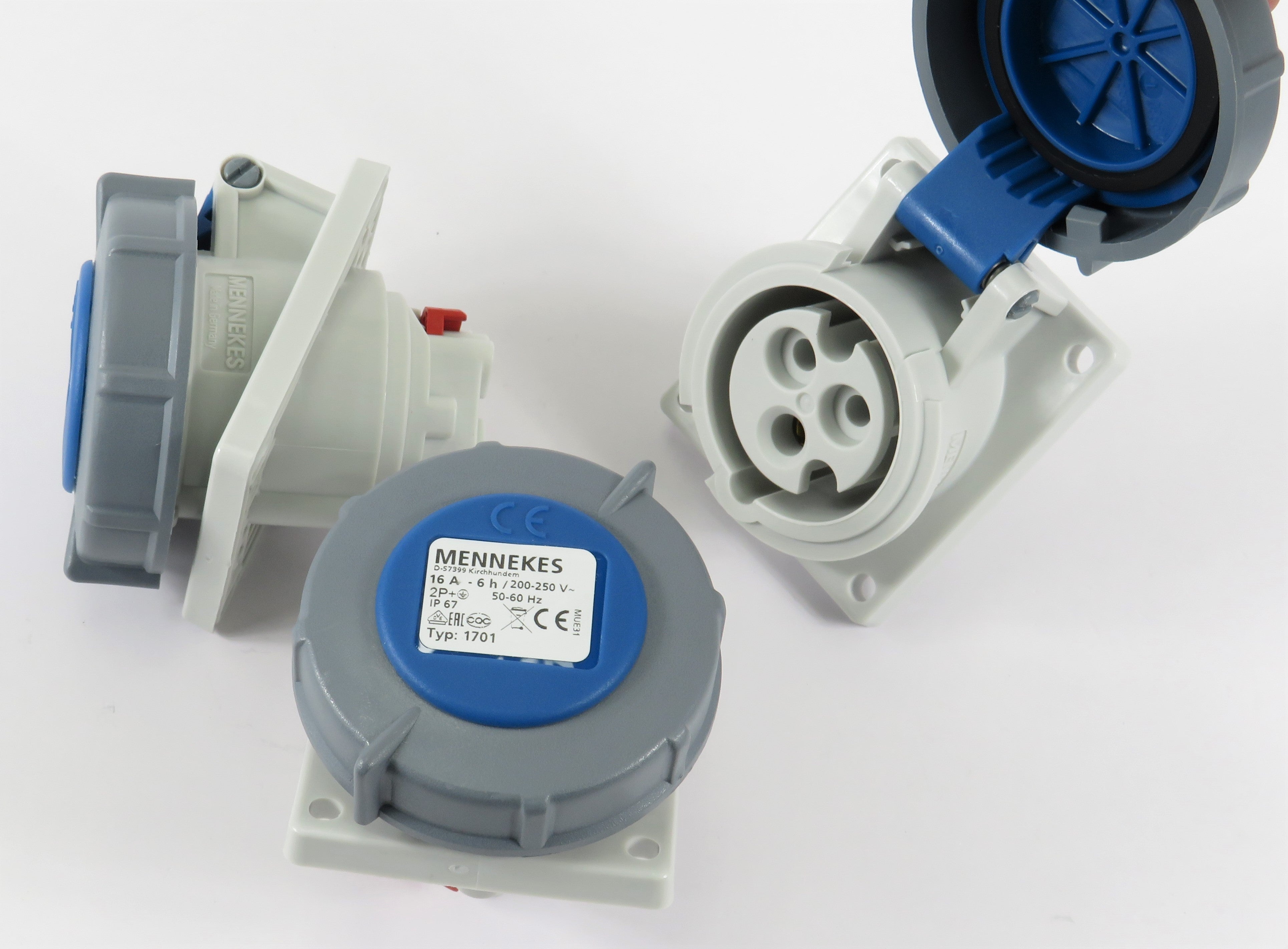 MENNEKES RECEPTACLE 1701 WITH TWINCONTACT, PANEL MOUNT,16A-3P-230V, IP67