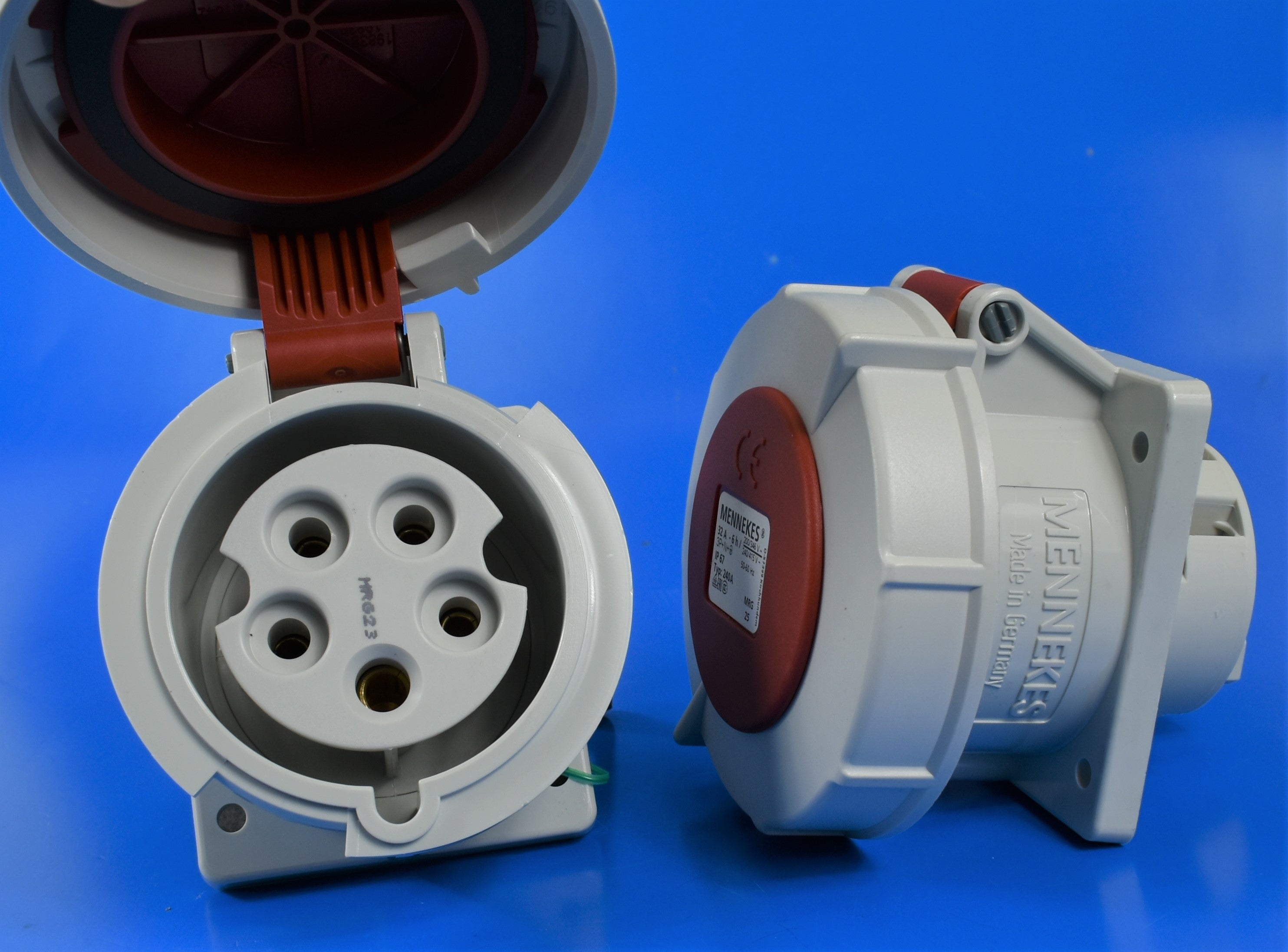 Mennekes 插座 240，面板安装，32A-5P-415V，IP67