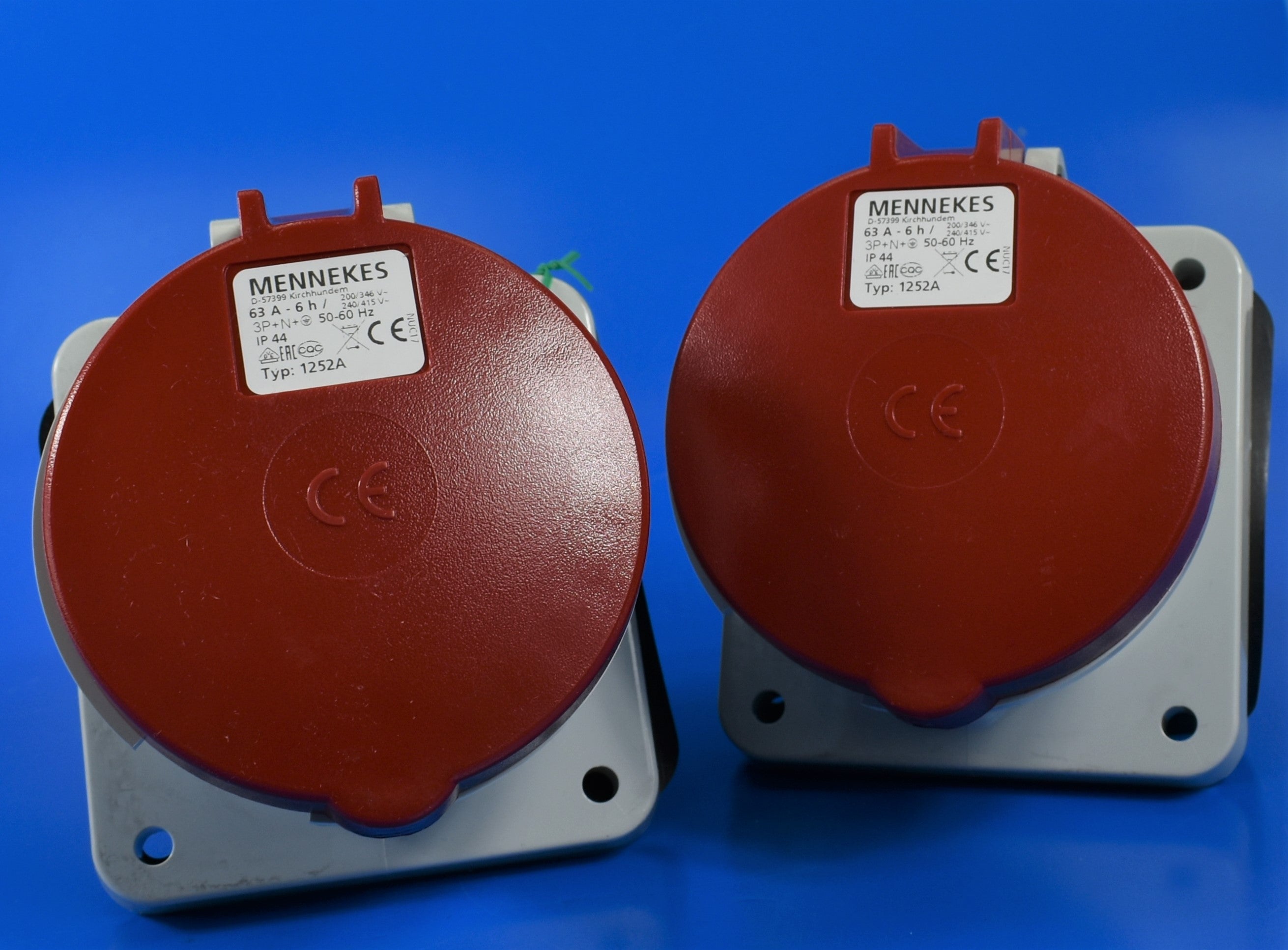 曼尼克斯插座 1247/ 1248/ 1252/ 1261；面板 MT, 63A-4P-230V/ 63A-4P-415V/ 63A-5P-415V/ 63A-3P-230V, IP44