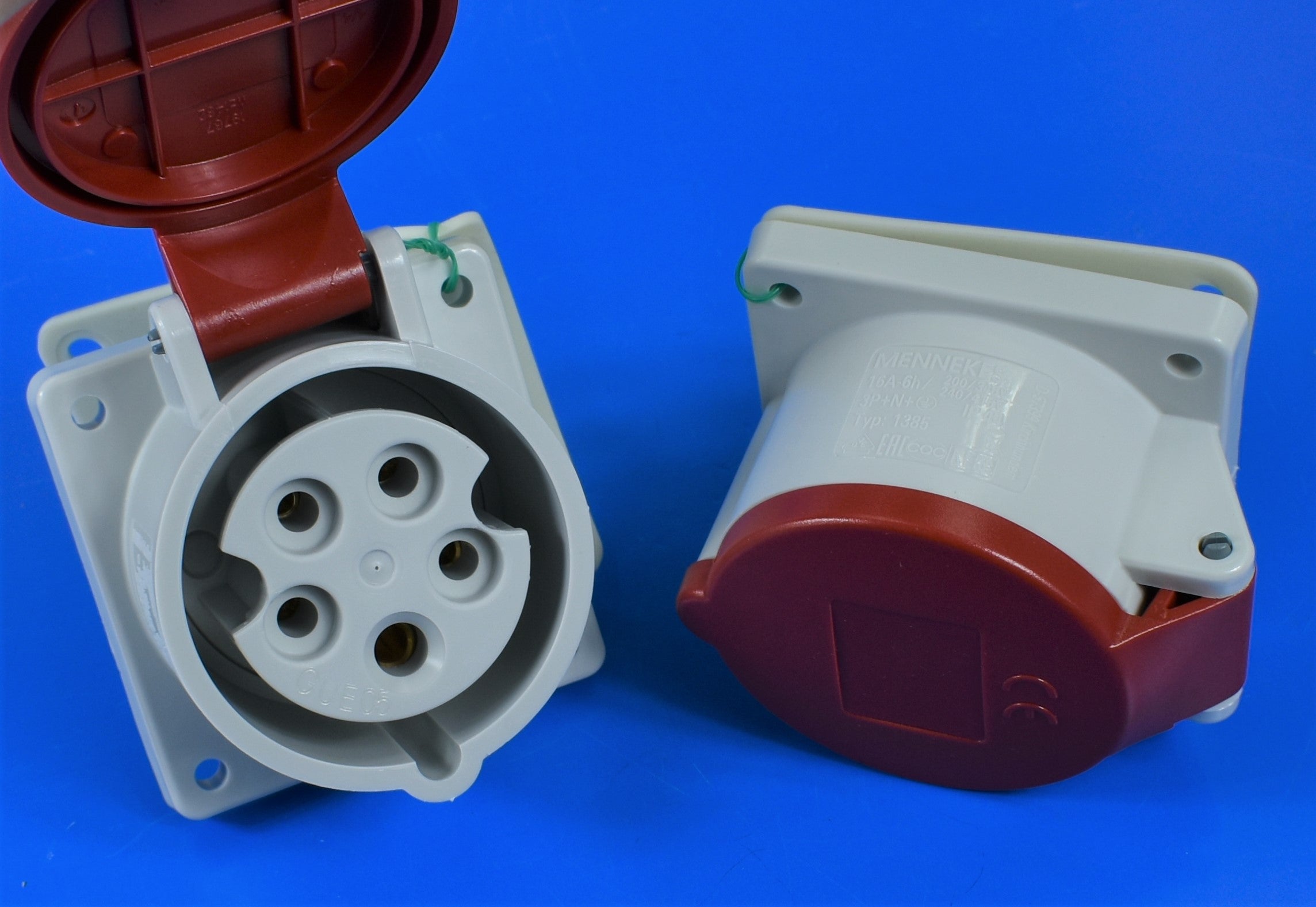 Mennekes 插座 1366/ 1385，面板安装，16A-3P-230V/ 32A-4P-415V，IP44