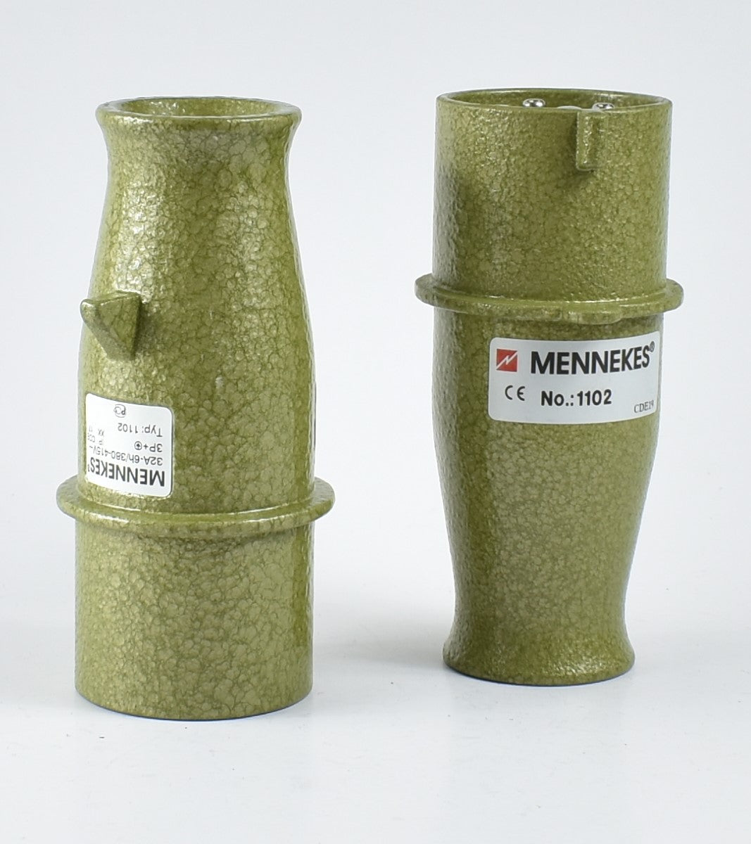 曼奈克斯 CEE 插头 1102；轻质合金，32A-4P-415V