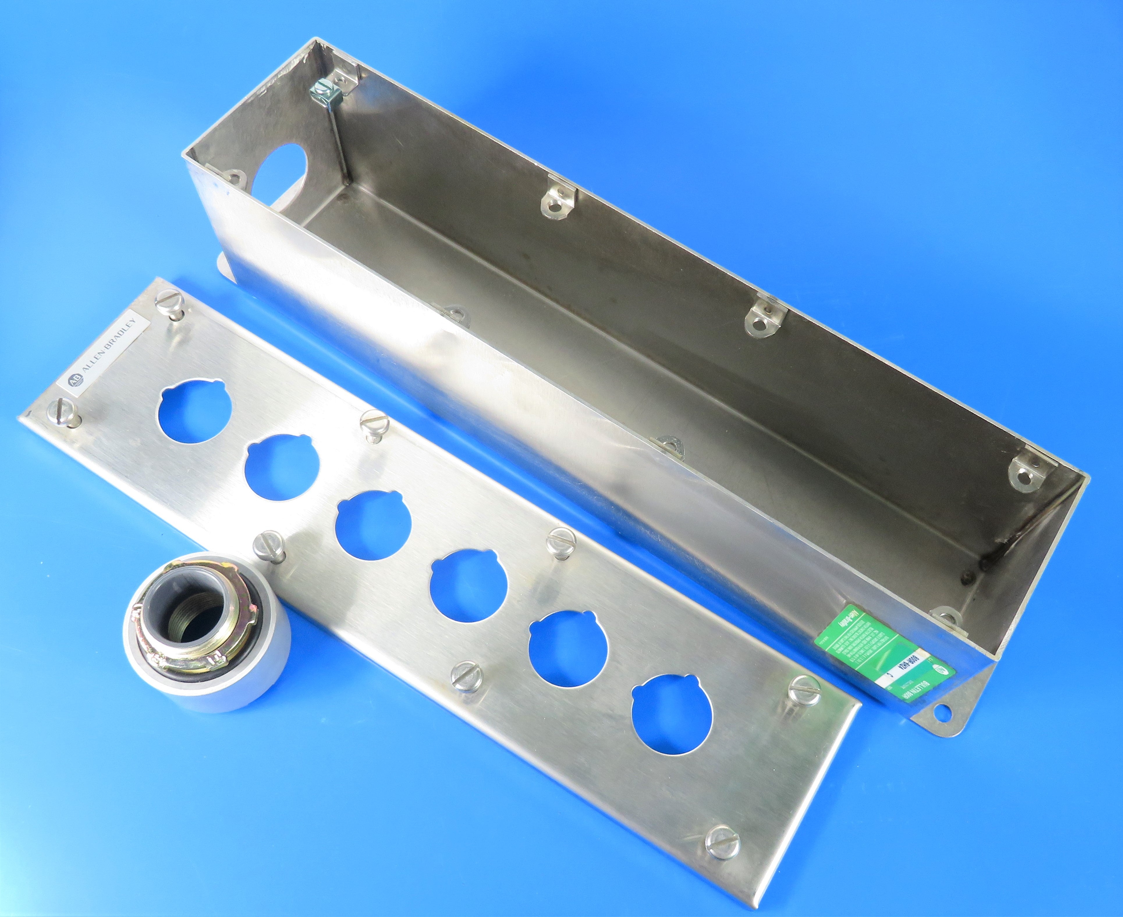 ALLEN BRADLEY/ ROCKWELL PUSH BUTTON ENCLOSURE, SS, 800R-1HZ4/ 2HZ4/ 3HZ4/ 4HZ4/ 5HZ4/ 6HZ4