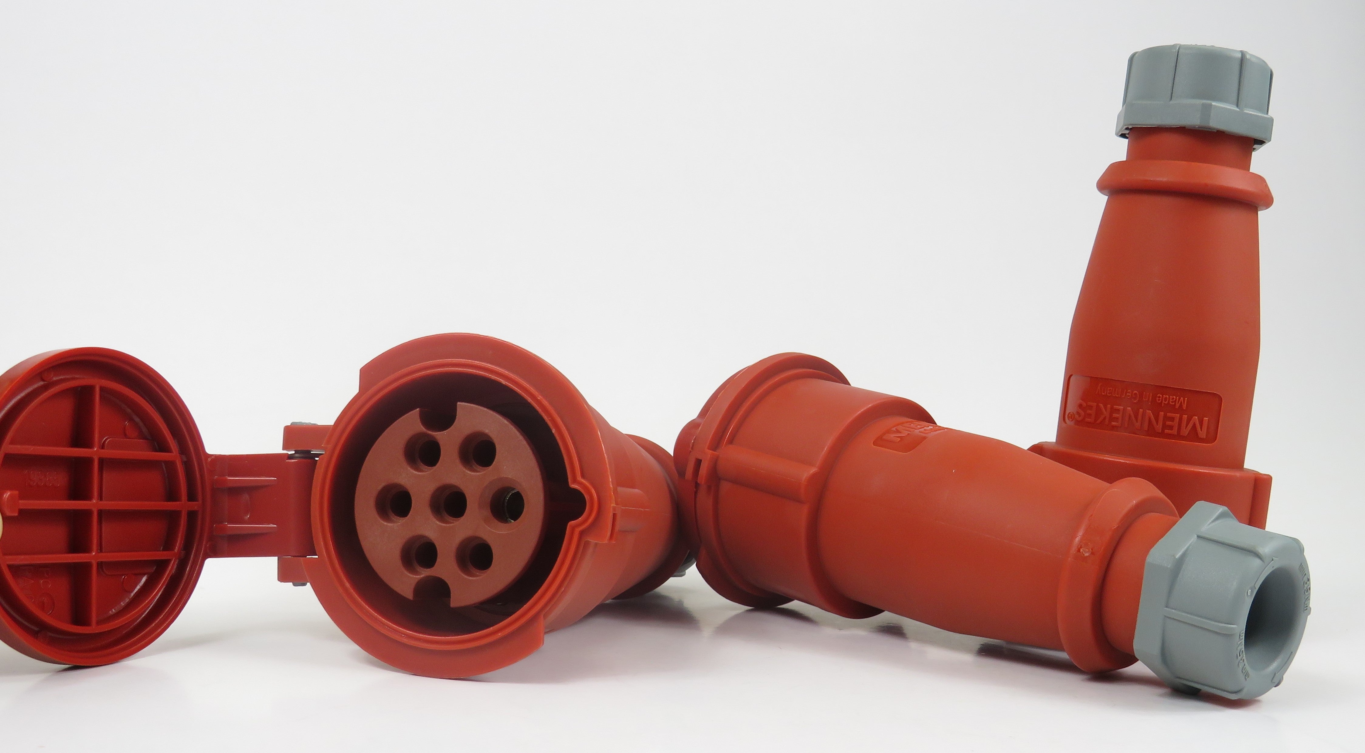 MENNEKES CONNECTOR 746; SCREW TERMINALS, 16A-7P-400V, IP44