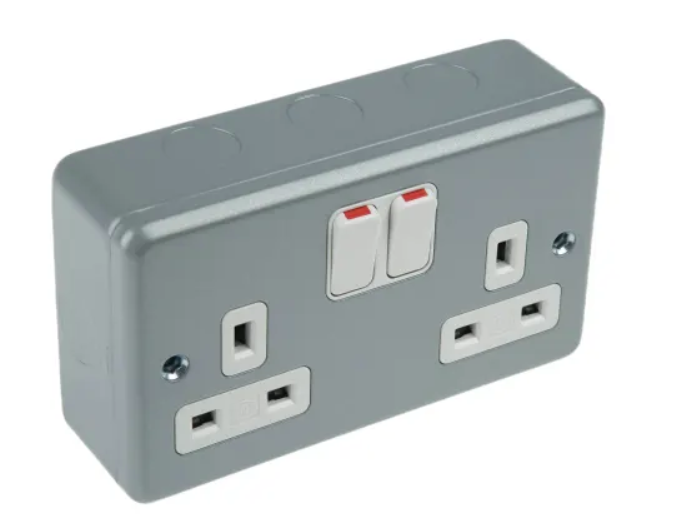 MK Electric Metalclad Plus Grey 2 Gang Plug Socket, 2 Poles, 13A, Type G - British, Indoor Use
