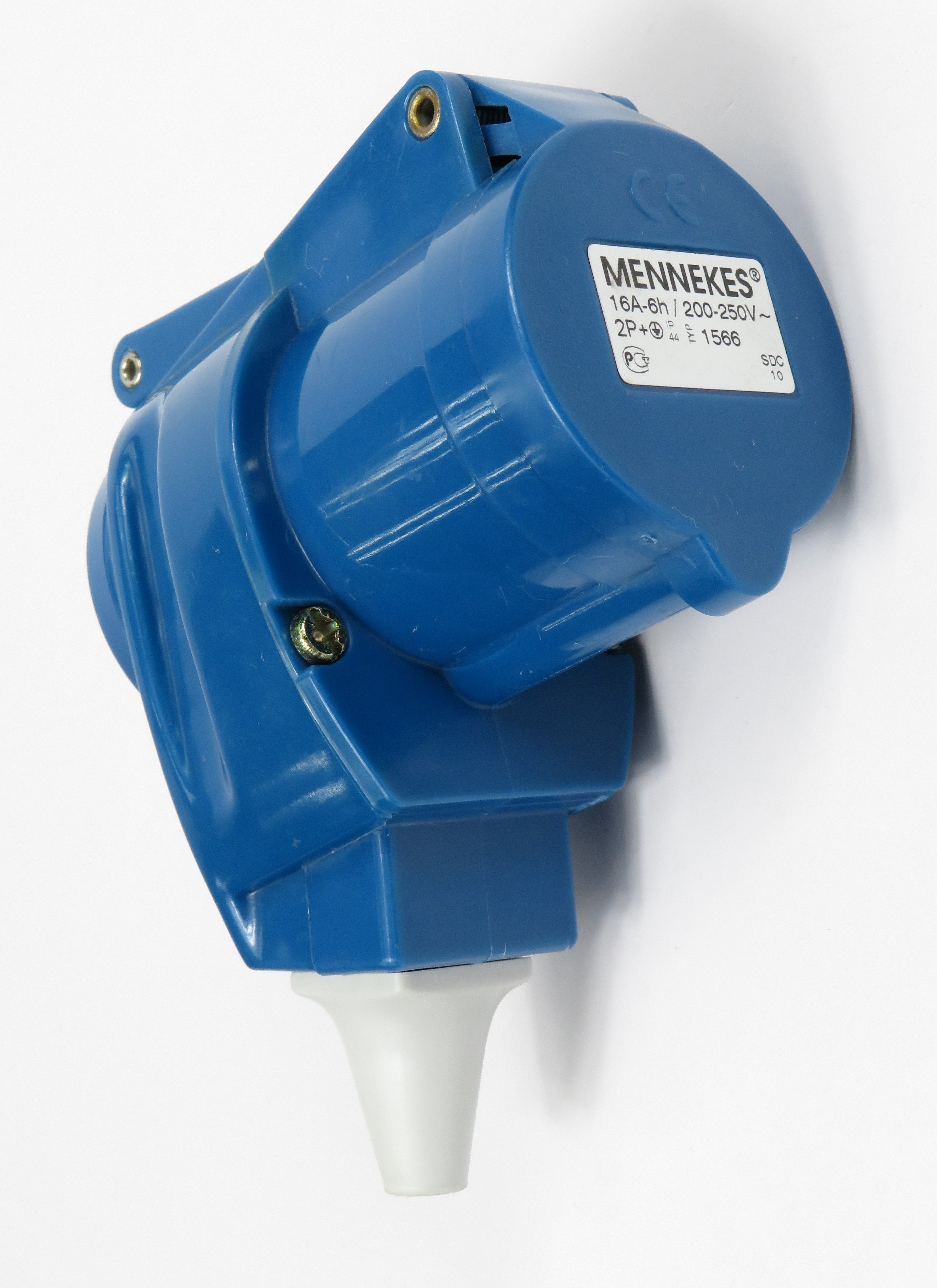 Mennekes 弯角连接器 1438 / 1566（带集成 SCHUKO 插座）； 16A-3P-230V，IP44