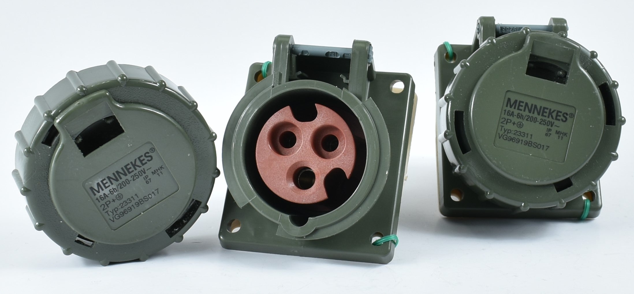 曼奈克斯插座 23311；面板安装，16A-3P-230V，IP67