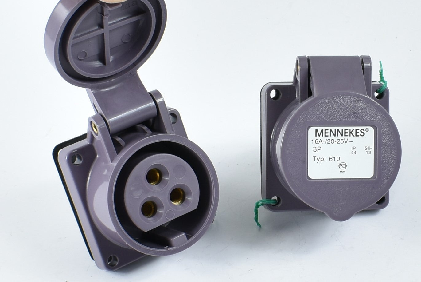 MENNEKES RECEPTACLE 609/ 610; TERMINAL SKRU, 16A-2P,20-50VDC/ 16A-2P,20-25V, IP44