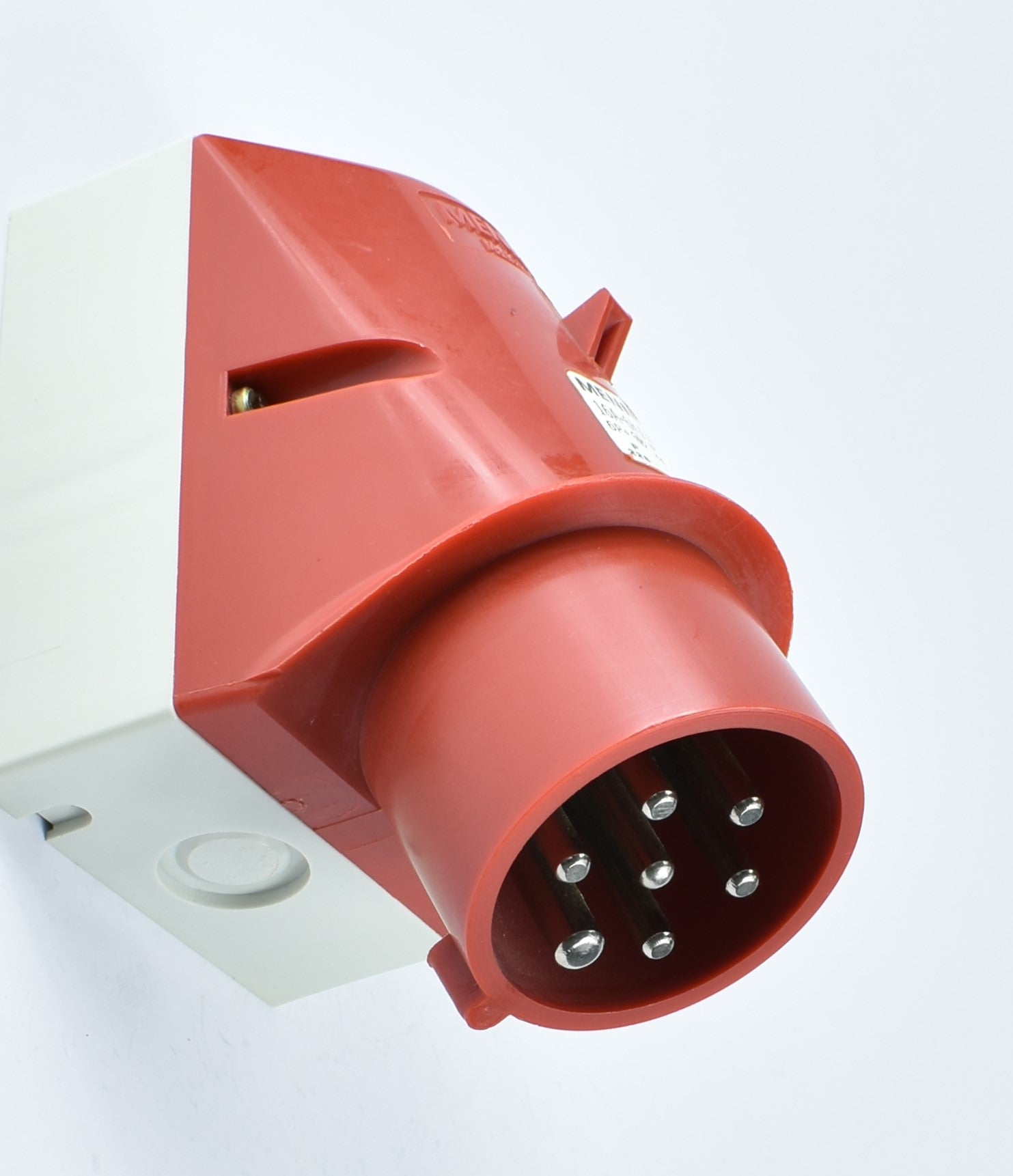 MENNEKES INLET 2166; WALL MOUNT, SCREW TERMINALS, 16A-7P-400V, IP44