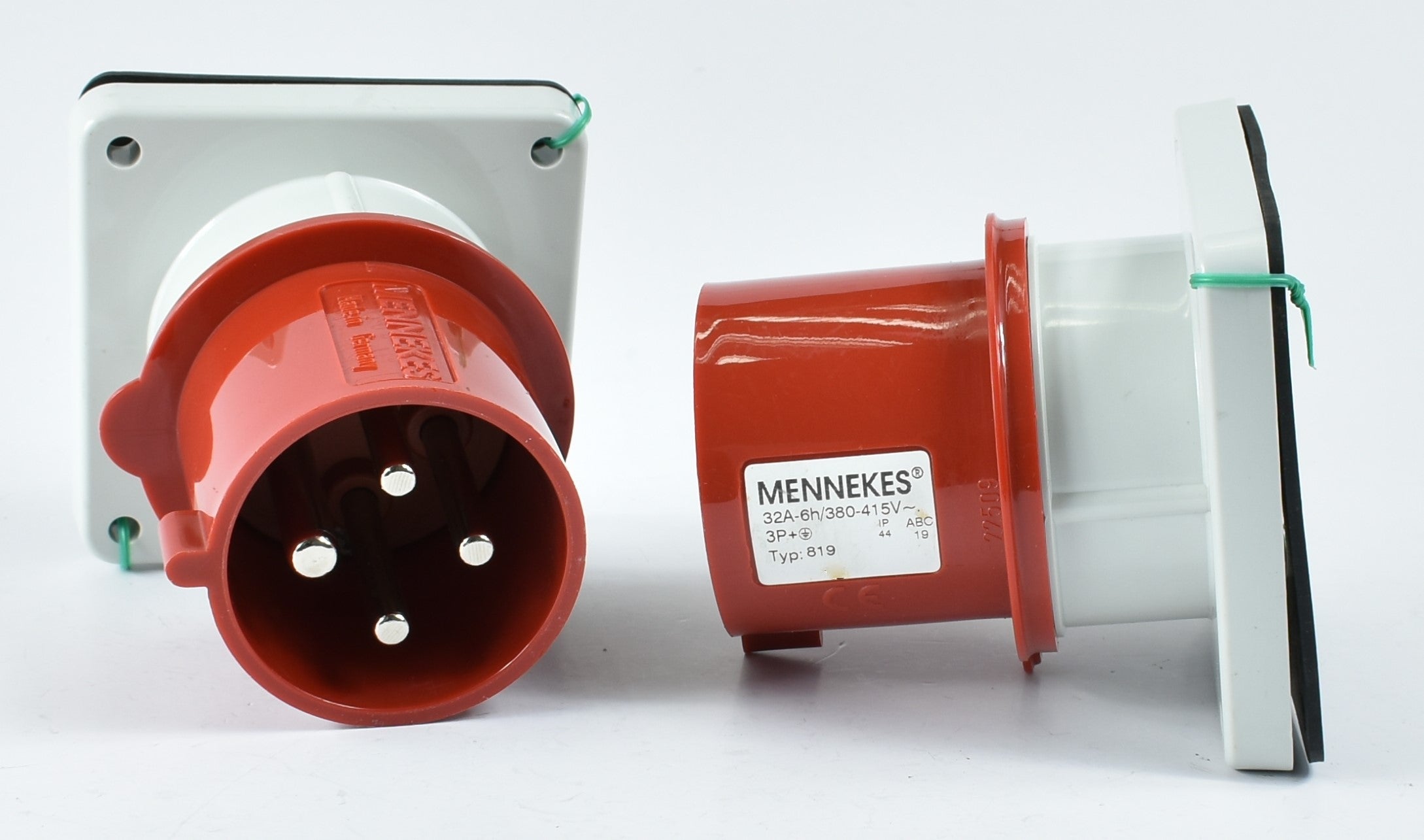 Mennekes 入口 827 / 829 / 832/ 819, 16A-4P/ 16A-5P/ 32A-4P, 415V, 螺丝端子, IP67 / IP44